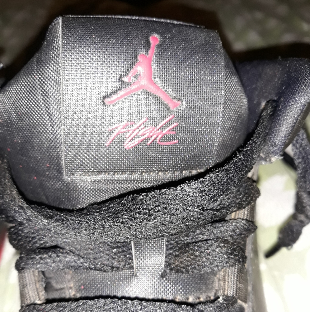 Shoes - Picture 3 of 4